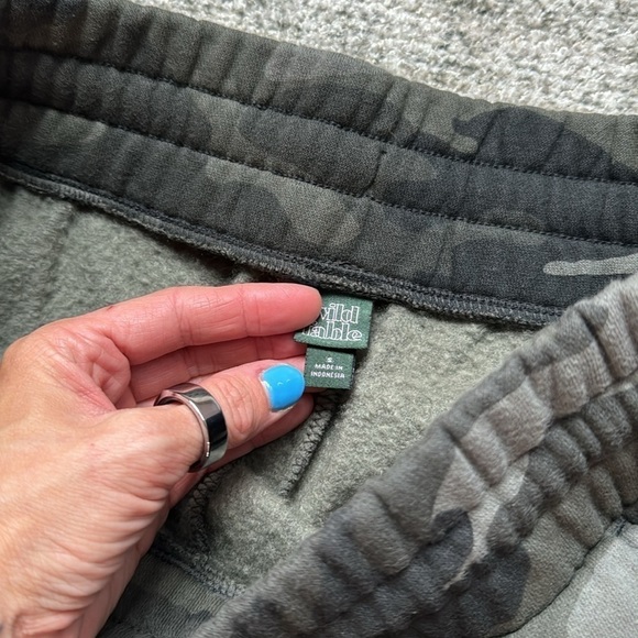 Wild Fable Green Camo High Rise Waist Fleece Sweatpant Jogger Pant Sz Small - Picture 8 of 11